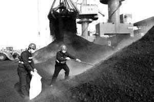 如何通过车辆的动力参数分析其市场竞争力？